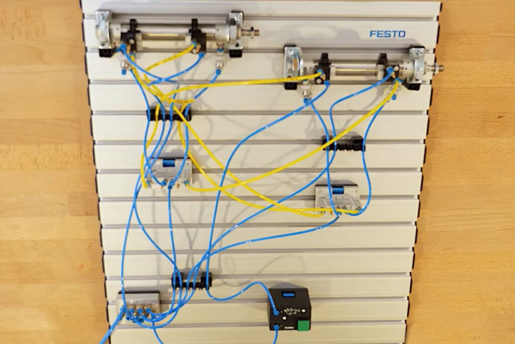 Pneumatische Steuerungen und Systeme