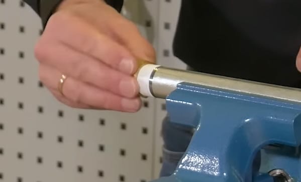 5-Schritte Anleitung zur dichten Verschraubung mit Teflon-Dichtband​
